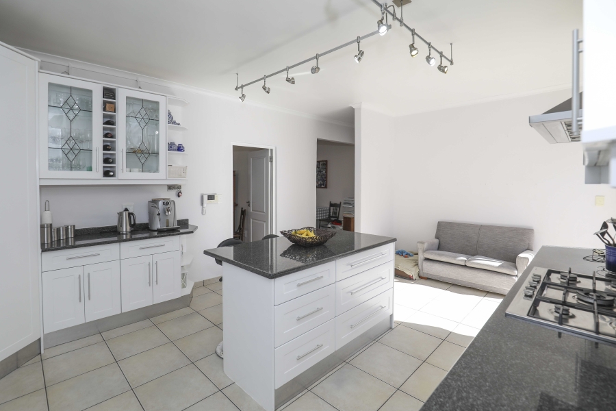 4 Bedroom Property for Sale in Claremont Western Cape